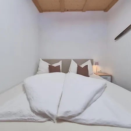 Holzegger By Interhome شقة *